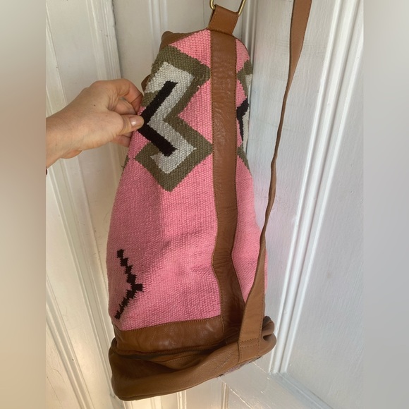 Urban Outfitters Ecote Kilim Aztec
Bucket Bag - Picture 3 of 11